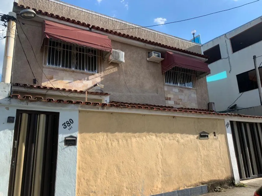 Foto 1 de Casa com 3 Quartos à venda, 220m² em Honório Gurgel, Rio de Janeiro