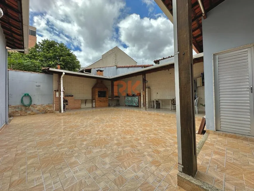 Foto 1 de Casa com 5 Quartos à venda, 360m² em Serrano, Belo Horizonte