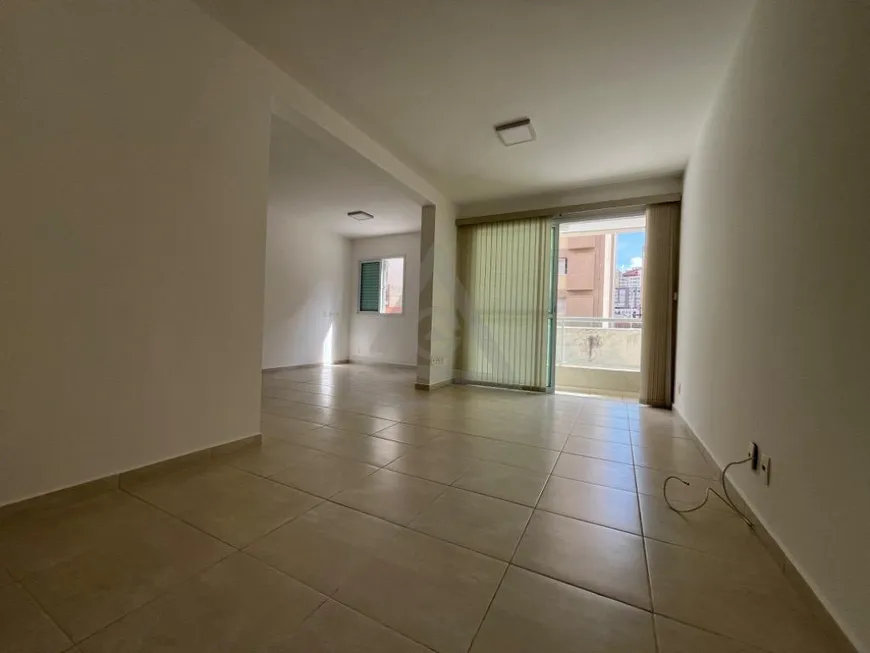 Foto 1 de Apartamento com 3 Quartos à venda, 83m² em Cambuí, Campinas
