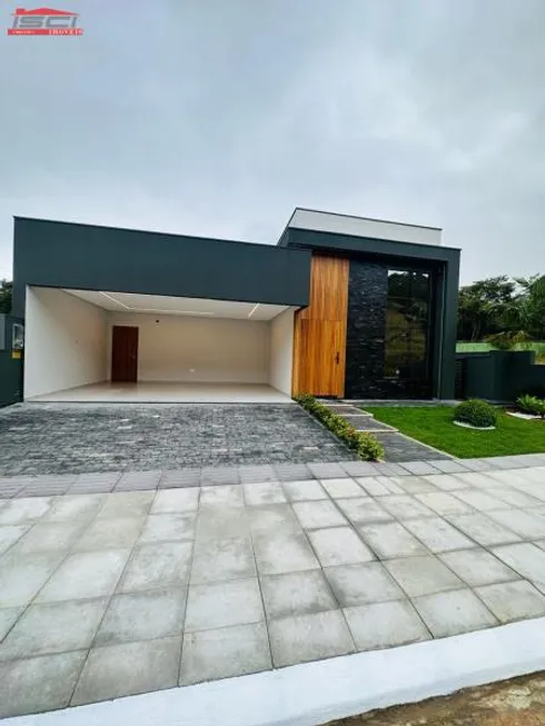 Foto 1 de Casa com 3 Quartos à venda, 200m² em Forquilhas, São José
