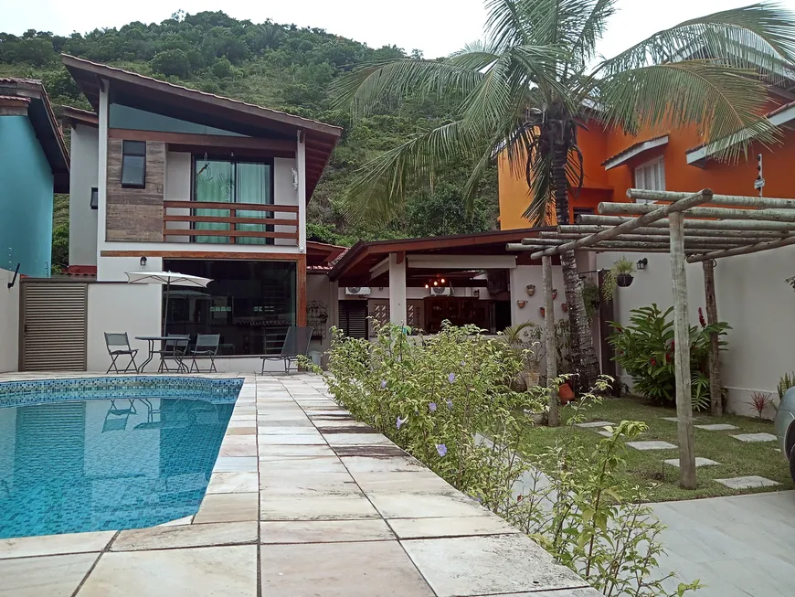 Foto 1 de Casa com 3 Quartos à venda, 158m² em Praia do Tombo, Guarujá