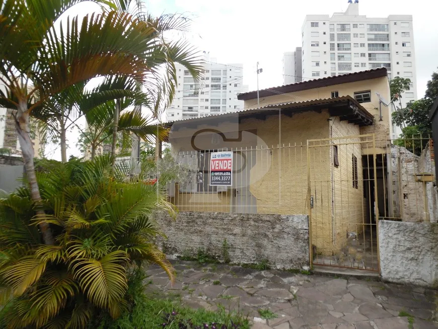 Foto 1 de Casa com 3 Quartos à venda, 165m² em Vila Ipiranga, Porto Alegre