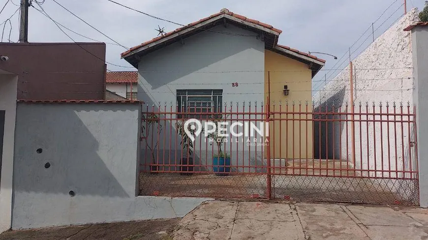 Foto 1 de Casa com 3 Quartos à venda, 60m² em Benjamim de Castro, Rio Claro