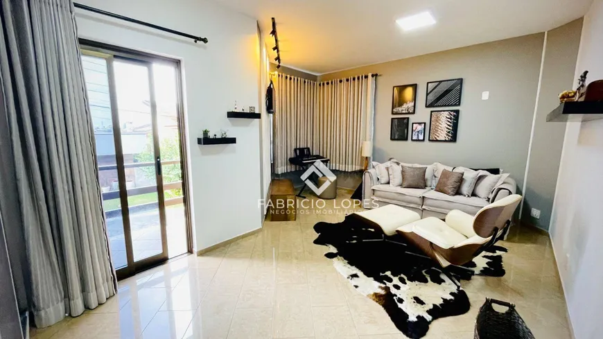 Foto 1 de Casa de Condomínio com 3 Quartos à venda, 275m² em Jardim Coleginho, Jacareí