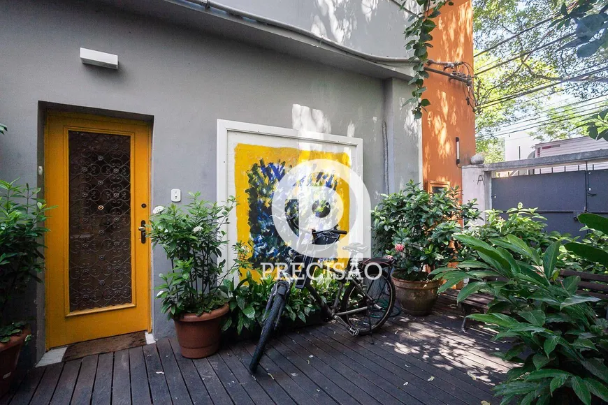 Foto 1 de Casa de Condomínio com 3 Quartos à venda, 160m² em Botafogo, Rio de Janeiro