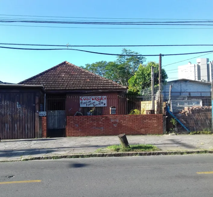 Foto 1 de Casa com 3 Quartos à venda, 74m² em Partenon, Porto Alegre