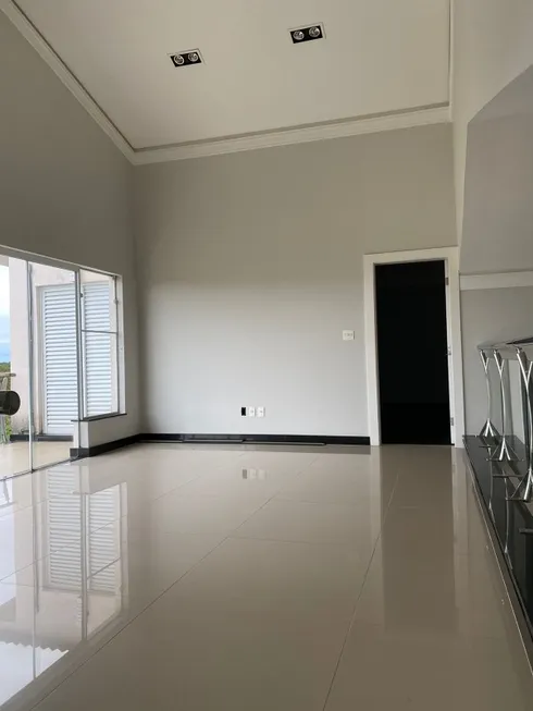 Foto 1 de Casa de Condomínio com 3 Quartos à venda, 550m² em Portal do Sabia, Aracoiaba da Serra