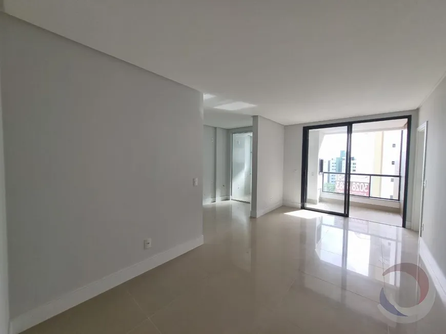 Foto 1 de Apartamento com 2 Quartos à venda, 79m² em Beira Mar, Florianópolis