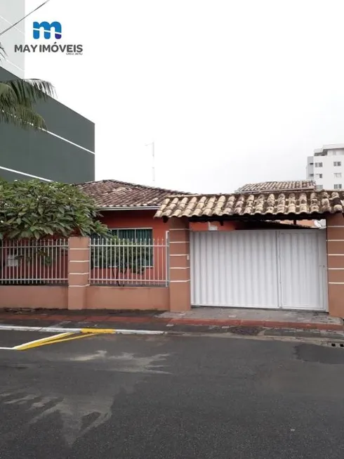 Foto 1 de Casa com 3 Quartos à venda, 150m² em Centro, Itajaí