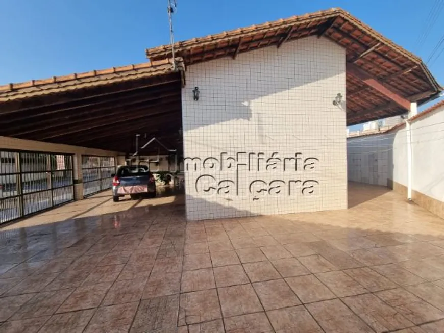 Foto 1 de Casa com 2 Quartos à venda, 60m² em Vila Caicara, Praia Grande