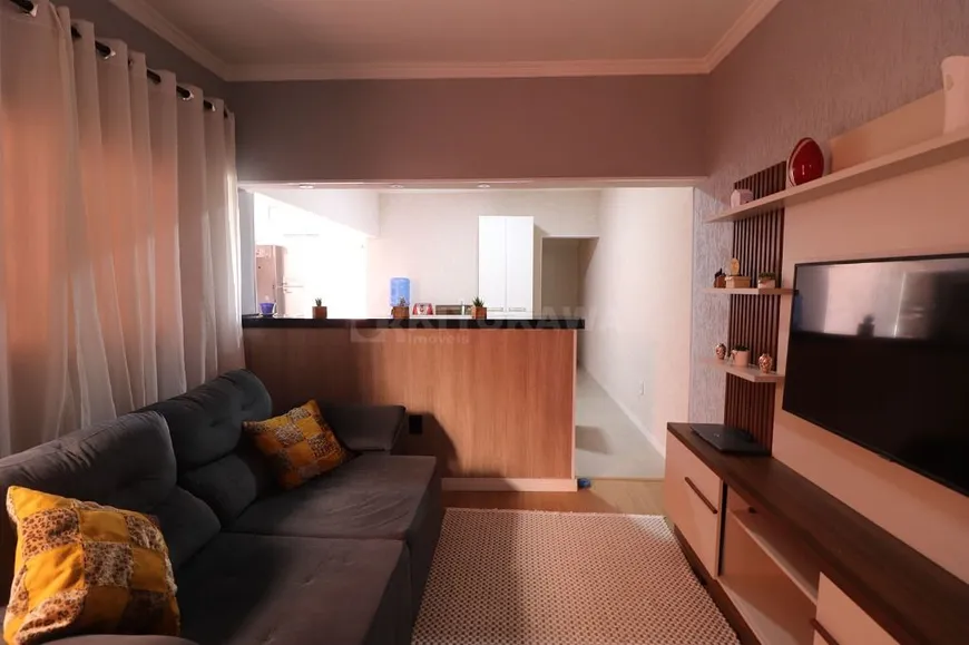 Foto 1 de Casa com 2 Quartos à venda, 112m² em Vila Suíssa, Mogi das Cruzes