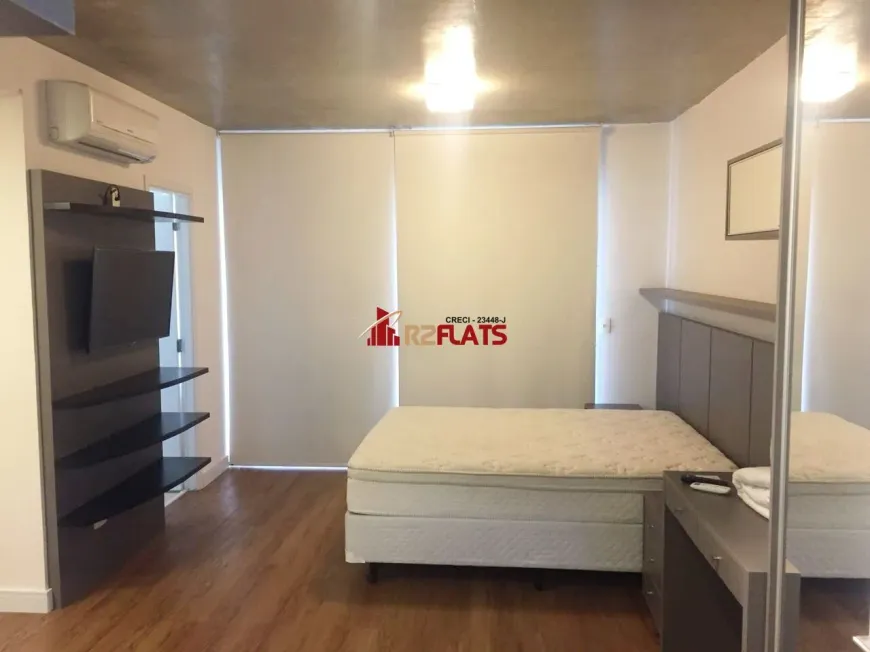 Foto 1 de Flat com 1 Quarto para alugar, 36m² em Vila Olímpia, São Paulo