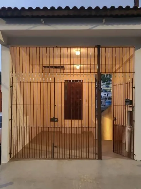 Foto 1 de Casa com 3 Quartos à venda, 160m² em Helena Maria, Osasco