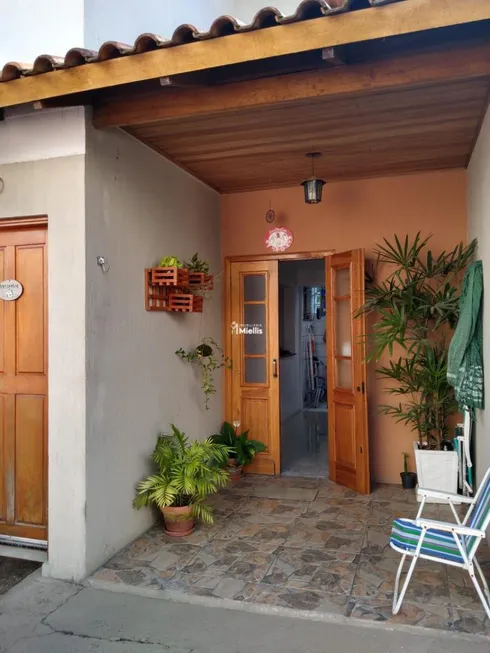 Foto 1 de Casa com 2 Quartos à venda, 62m² em Querência, Viamão