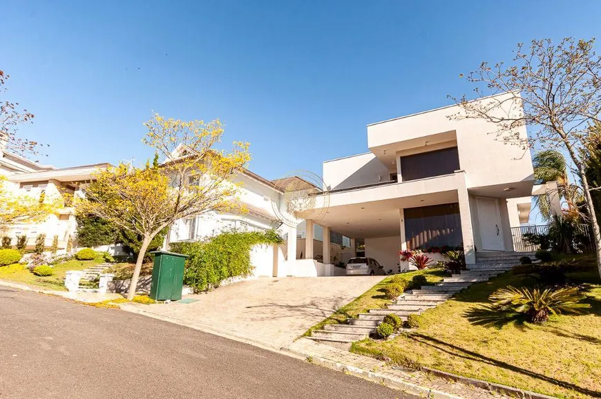 Foto 1 de Casa com 4 Quartos para alugar, 585m² em Campo Comprido, Curitiba