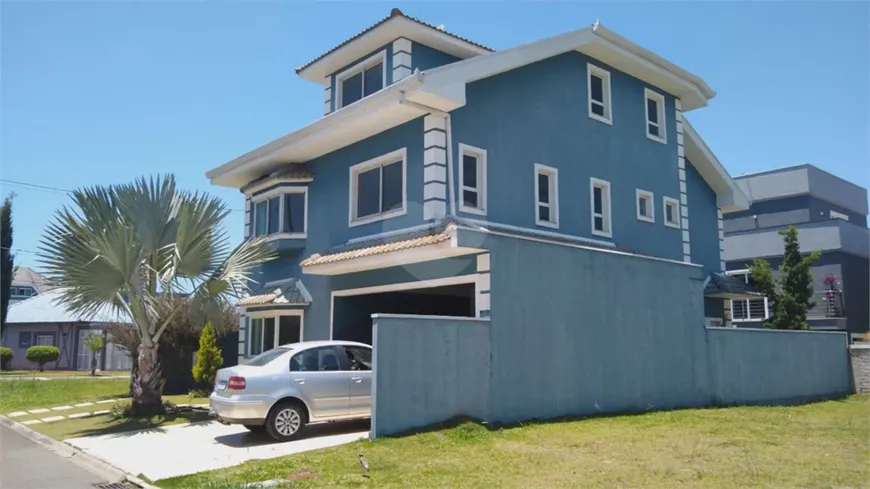 Foto 1 de Casa de Condomínio com 4 Quartos à venda, 277m² em Pinheirinho, Curitiba