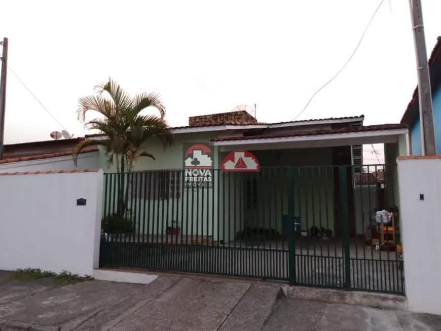 Foto 1 de Casa com 3 Quartos à venda, 250m² em Loteamento Residencial Andrade, Pindamonhangaba