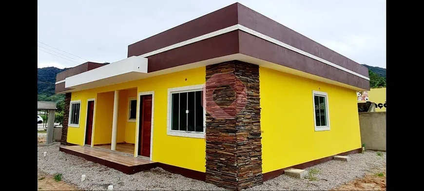 Foto 1 de Casa com 2 Quartos à venda, 58m² em Ponta Negra, Maricá