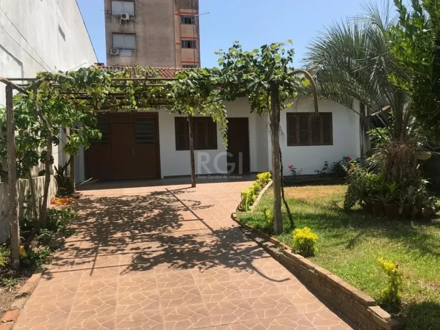 Foto 1 de Casa com 2 Quartos à venda, 117m² em Centro, Canoas