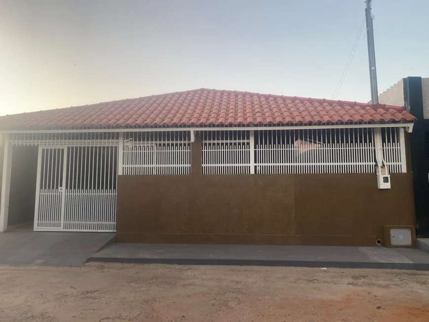 Foto 1 de Casa com 3 Quartos à venda, 158m² em Parque da Barragem Setor 11, Águas Lindas de Goiás