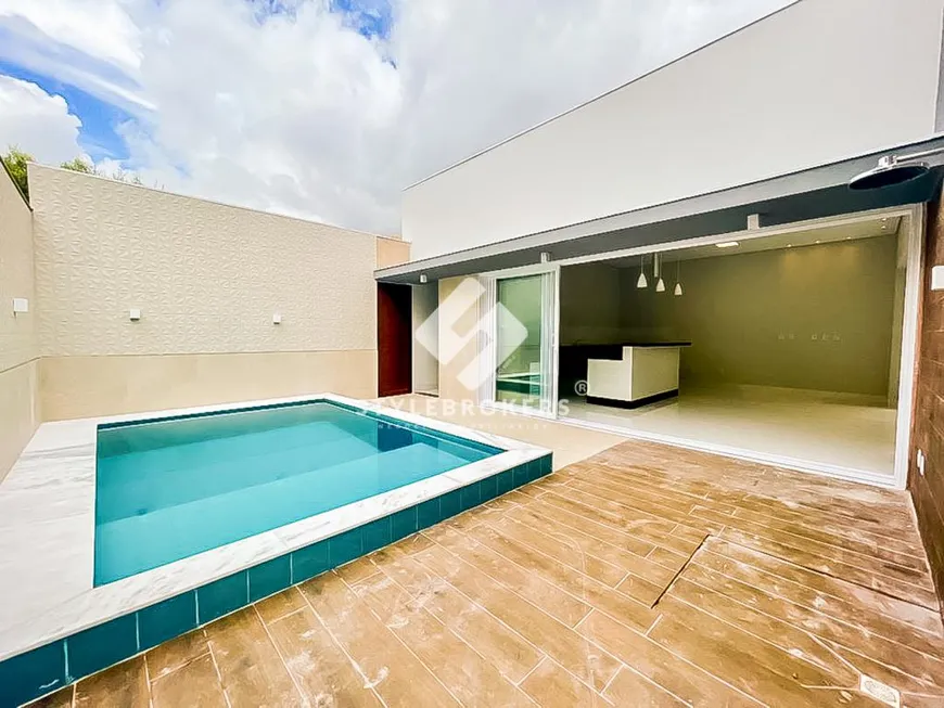 Foto 1 de Casa de Condomínio com 3 Quartos à venda, 232m² em Condomínio Belvedere, Cuiabá