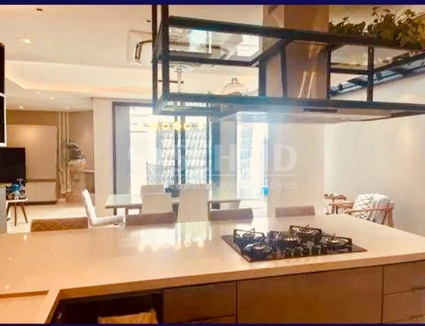Foto 1 de Casa de Condomínio com 4 Quartos para alugar, 273m² em Morumbi, São Paulo