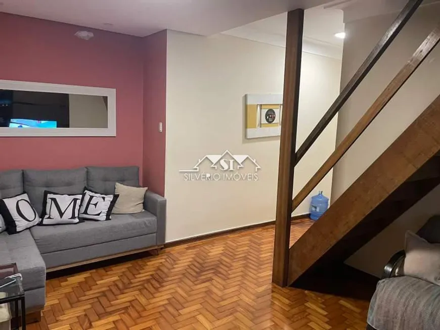 Foto 1 de Apartamento com 3 Quartos à venda, 115m² em Mosela, Petrópolis