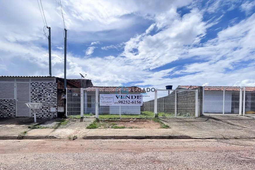 Foto 1 de Casa com 2 Quartos à venda, 50m² em Mansões Camargo, Águas Lindas de Goiás