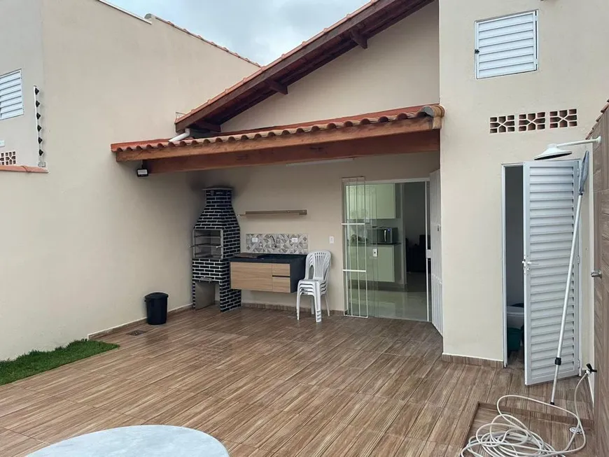 Foto 1 de Casa com 2 Quartos à venda, 73m² em Parque Augustus, Itanhaém