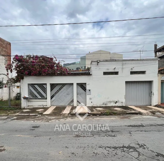 Foto 1 de Lote/Terreno à venda, 393m² em Melo, Montes Claros