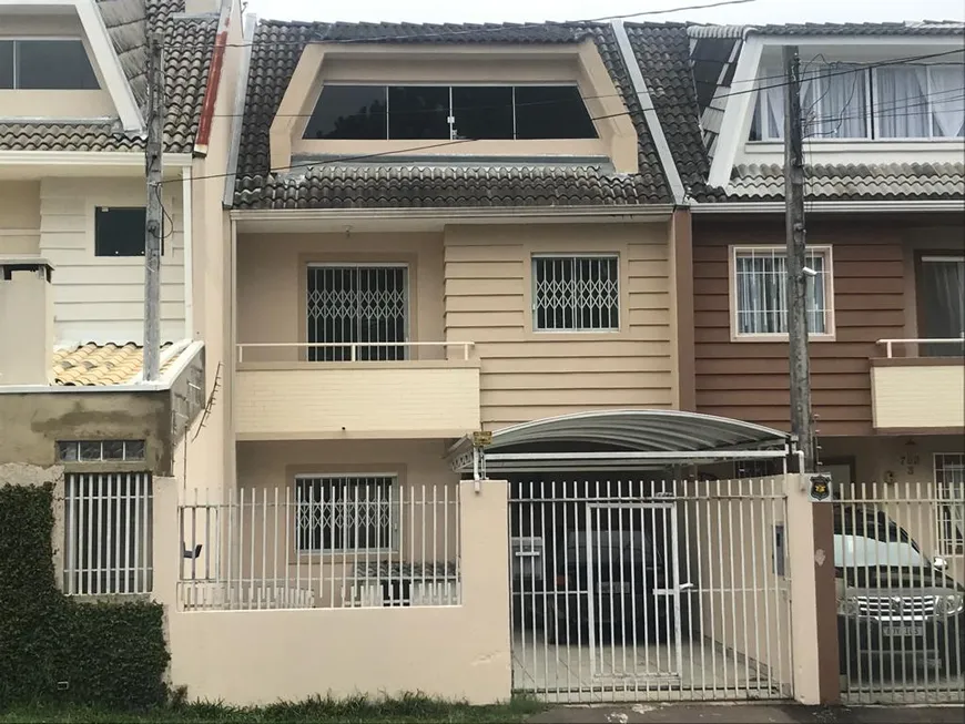 Foto 1 de Sobrado com 3 Quartos à venda, 98m² em Novo Mundo, Curitiba