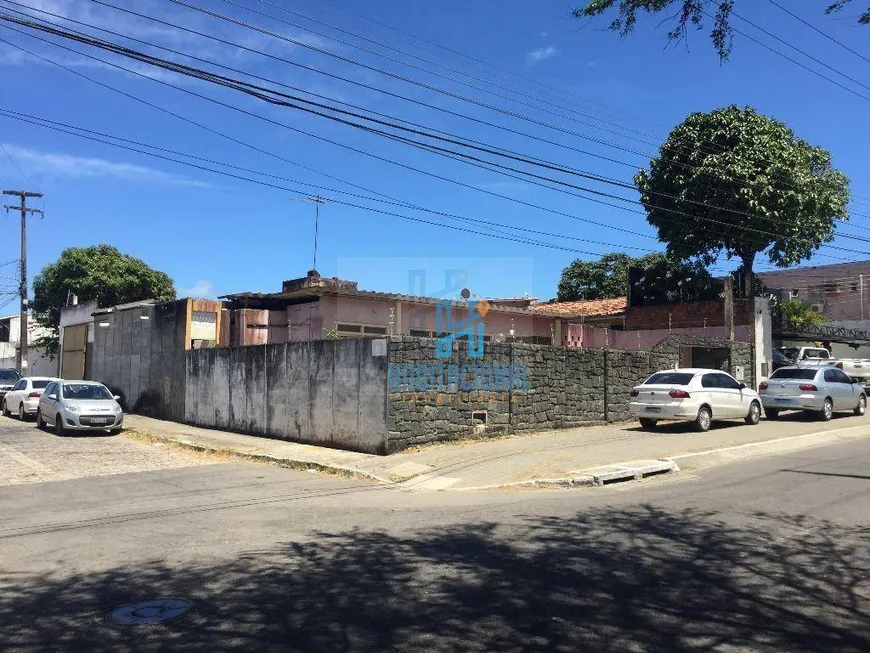 Foto 1 de Casa com 3 Quartos à venda, 380m² em Lagoa Nova, Natal