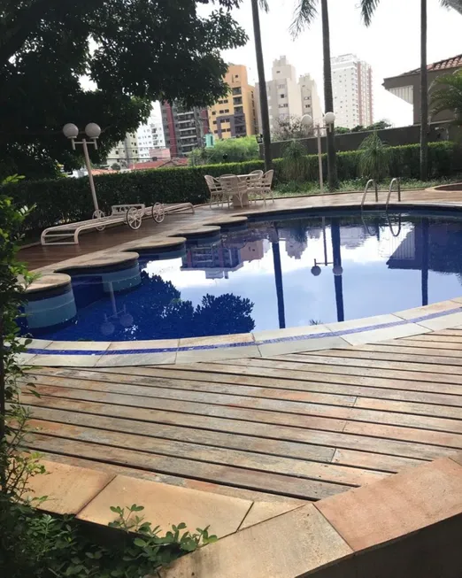 Foto 1 de Apartamento com 3 Quartos à venda, 230m² em Cambuí, Campinas