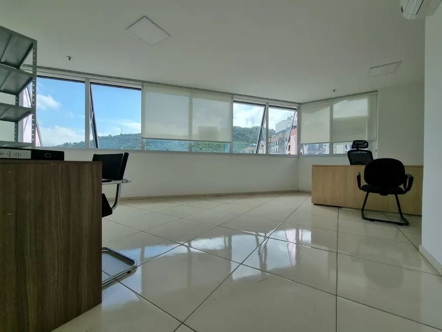 Foto 1 de Sala Comercial à venda, 25m² em Santa Rosa, Niterói