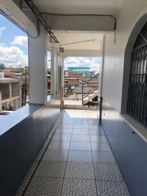 Foto 1 de Casa com 4 Quartos à venda, 363m² em Alvorada, Manaus