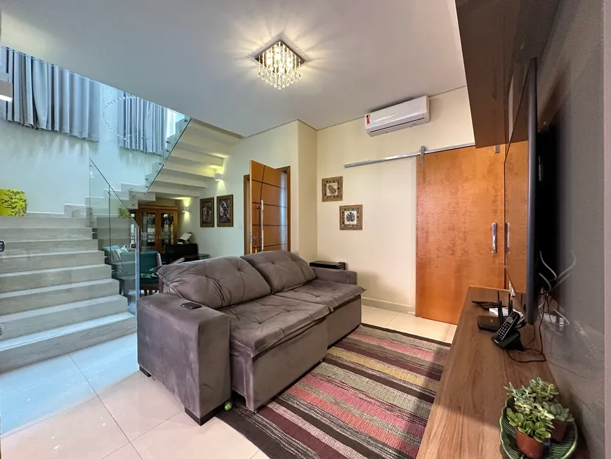 Foto 1 de Casa de Condomínio com 2 Quartos à venda, 209m² em Jardim San Marco, Ribeirão Preto