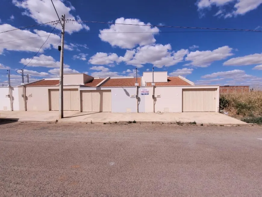 Foto 1 de Casa com 3 Quartos à venda, 150m² em , Bela Vista de Goiás