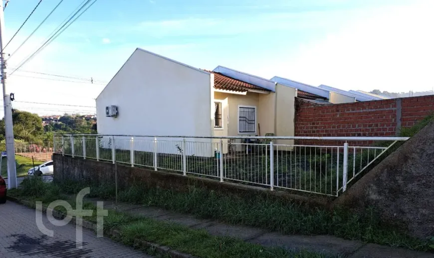 Foto 1 de Casa com 2 Quartos à venda, 40m² em Campestre, São Leopoldo