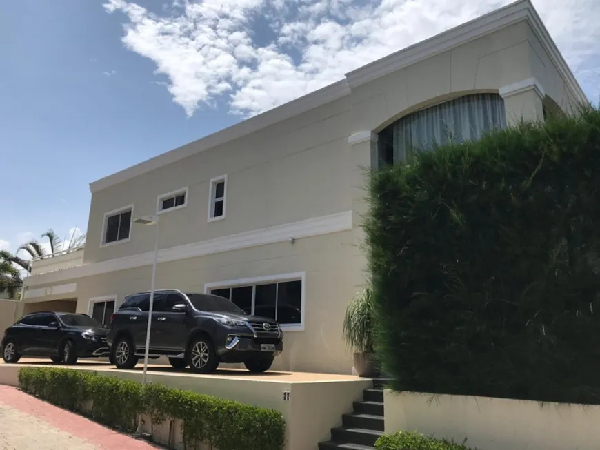 Foto 1 de Casa de Condomínio com 4 Quartos à venda, 350m² em Manoel Dias Branco, Fortaleza