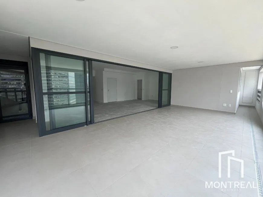 Foto 1 de Apartamento com 4 Quartos à venda, 227m² em Brooklin, São Paulo