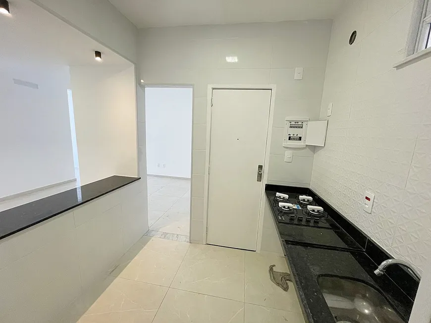 Foto 1 de Apartamento com 2 Quartos à venda, 75m² em Copacabana, Rio de Janeiro