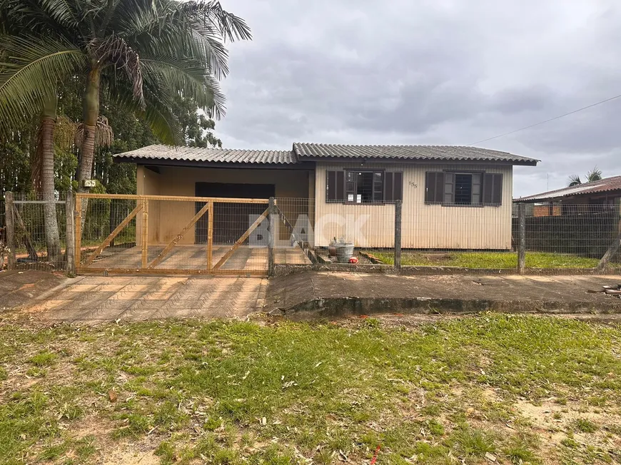 Foto 1 de Casa com 2 Quartos à venda, 90m² em Sao Jorge, Torres