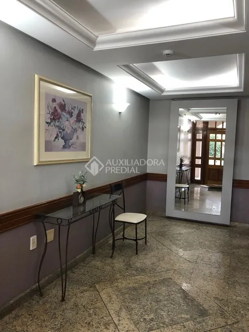 Foto 1 de Apartamento com 3 Quartos à venda, 79m² em Cristal, Porto Alegre