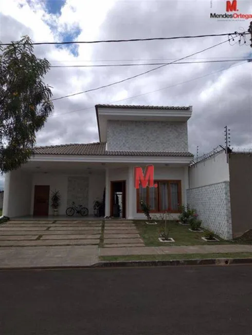 Foto 1 de Casa de Condomínio com 3 Quartos à venda, 185m² em Centro, Aracoiaba da Serra