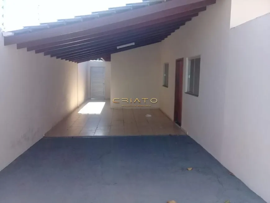 Foto 1 de Casa com 3 Quartos à venda, 109m² em Residencial Dom Felipe, Anápolis