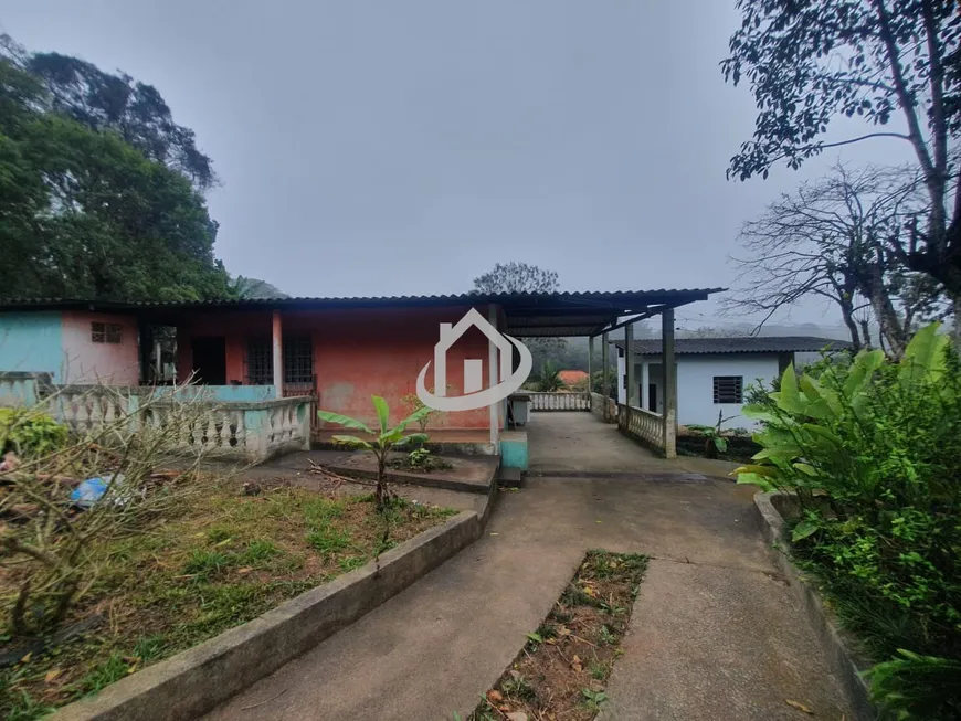 Foto 1 de Fazenda/Sítio com 2 Quartos à venda, 100m² em Jardim das Cerejeiras, Cotia