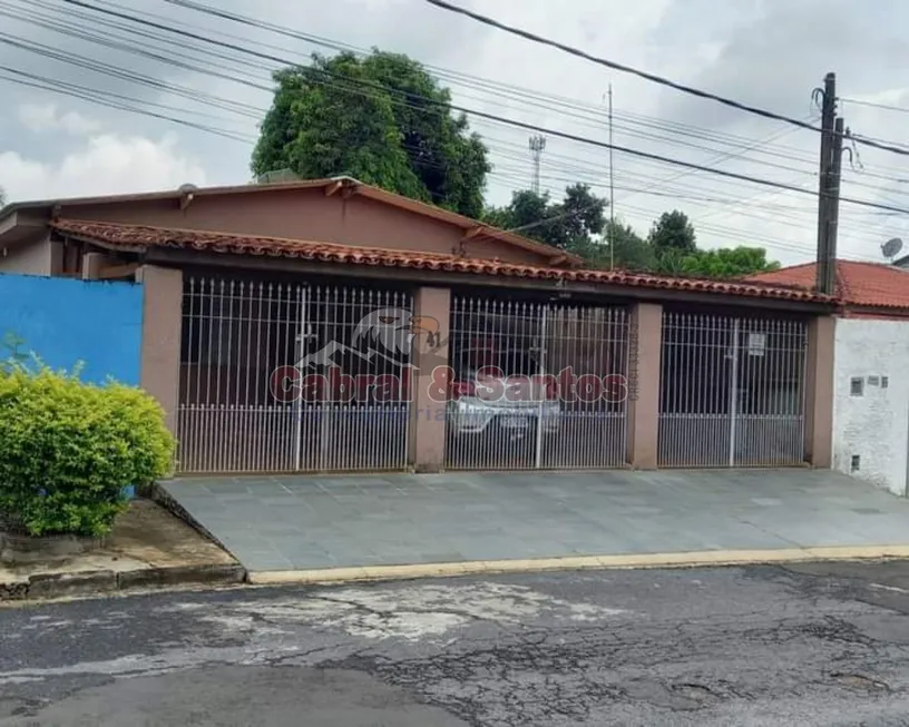 Foto 1 de Fazenda/Sítio com 3 Quartos à venda, 250m² em Jardim das Nações, Salto