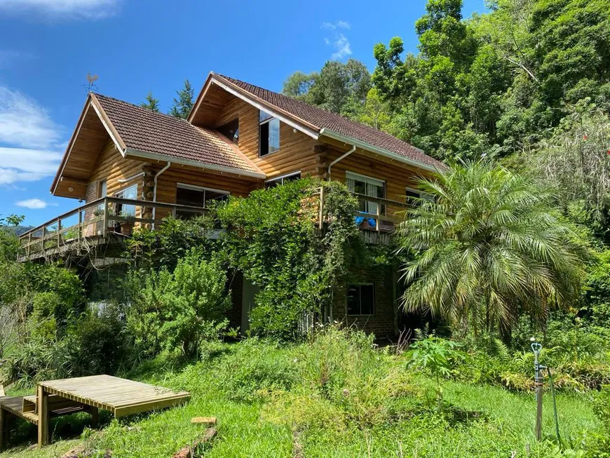 Foto 1 de Fazenda/Sítio com 2 Quartos à venda, 100000m² em Distrito de Taquaras, Rancho Queimado