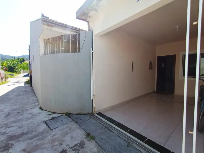 Foto 1 de Casa com 2 Quartos à venda, 56m² em Tabuleiro, Matinhos