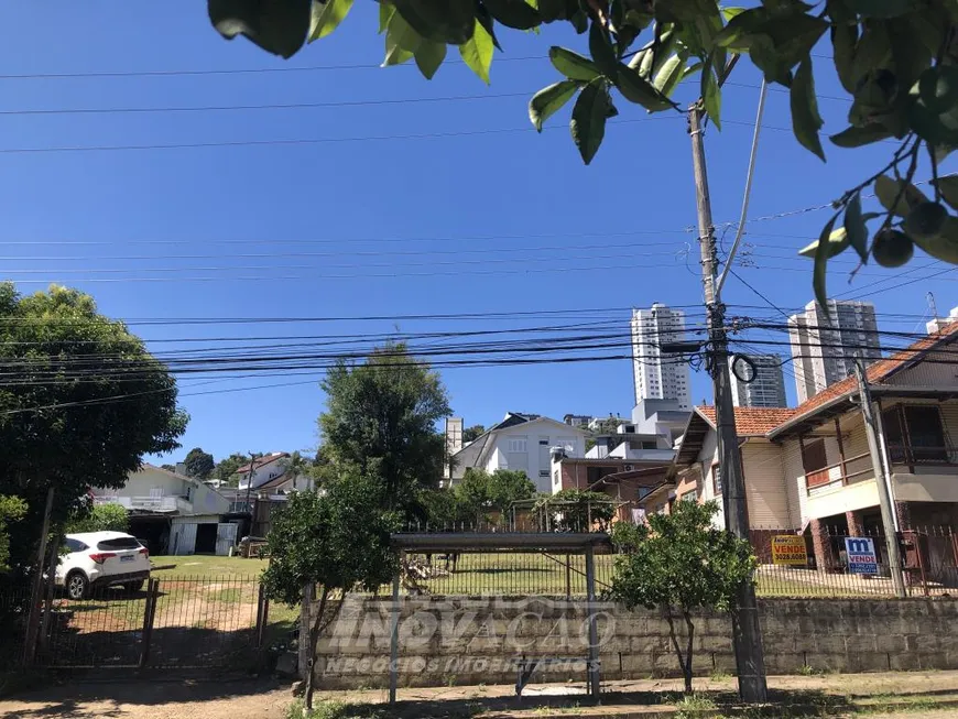 Foto 1 de Lote/Terreno à venda em Universitário, Caxias do Sul